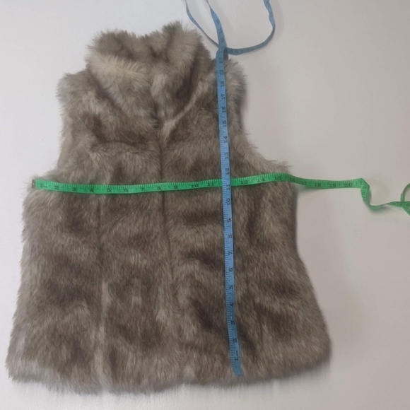 Me Jane Size 12 Faux Fur Vest - Picture 7 of 10